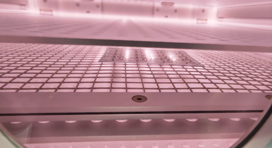 等離子處理提高高頻PCB基板中銅箔與樹(shù)脂的粘接結(jié)合力